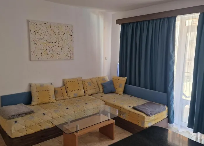 Two Bedroom - двуспален Apartment